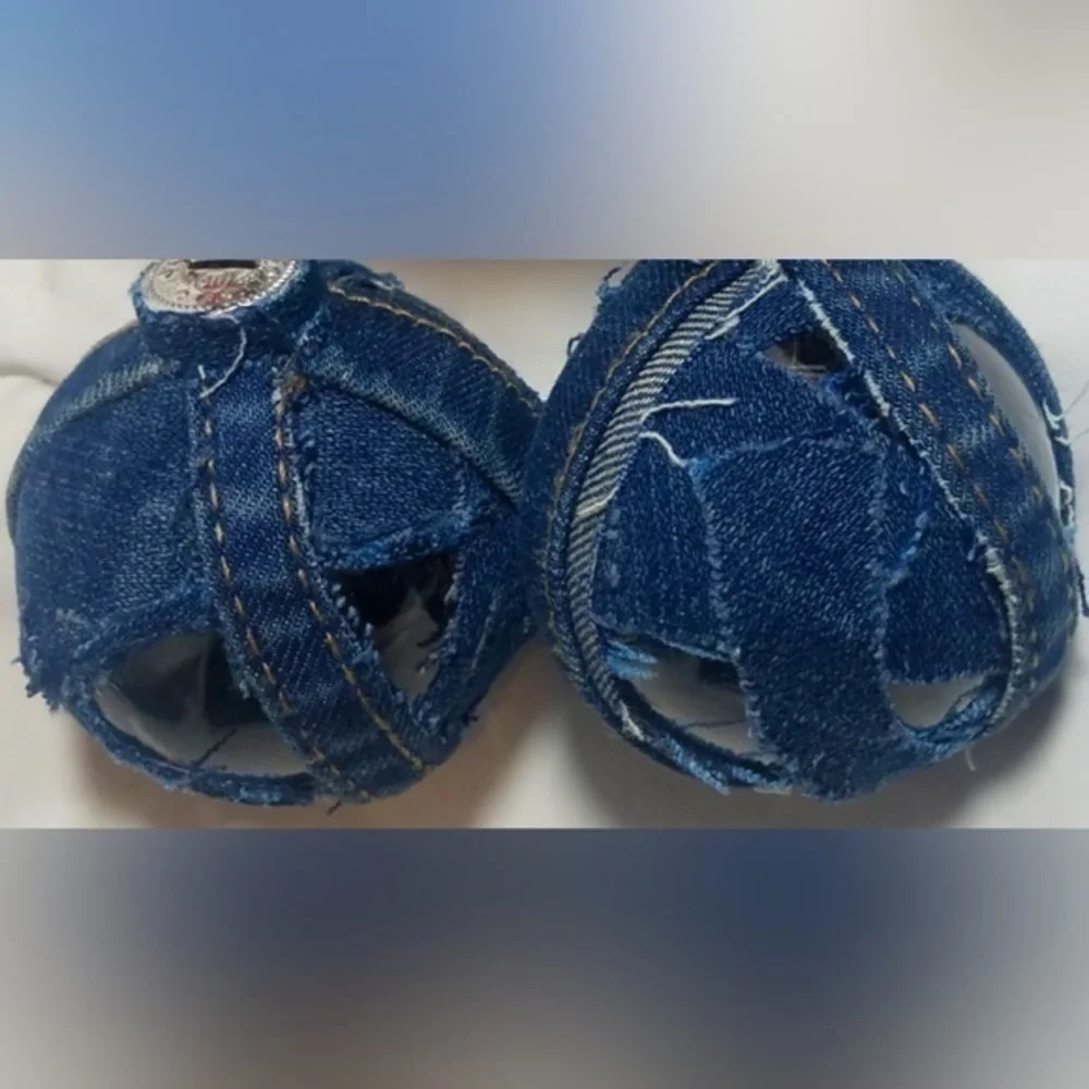 Tasty Raw Edge Denim Windowed Bulb Ornament Set